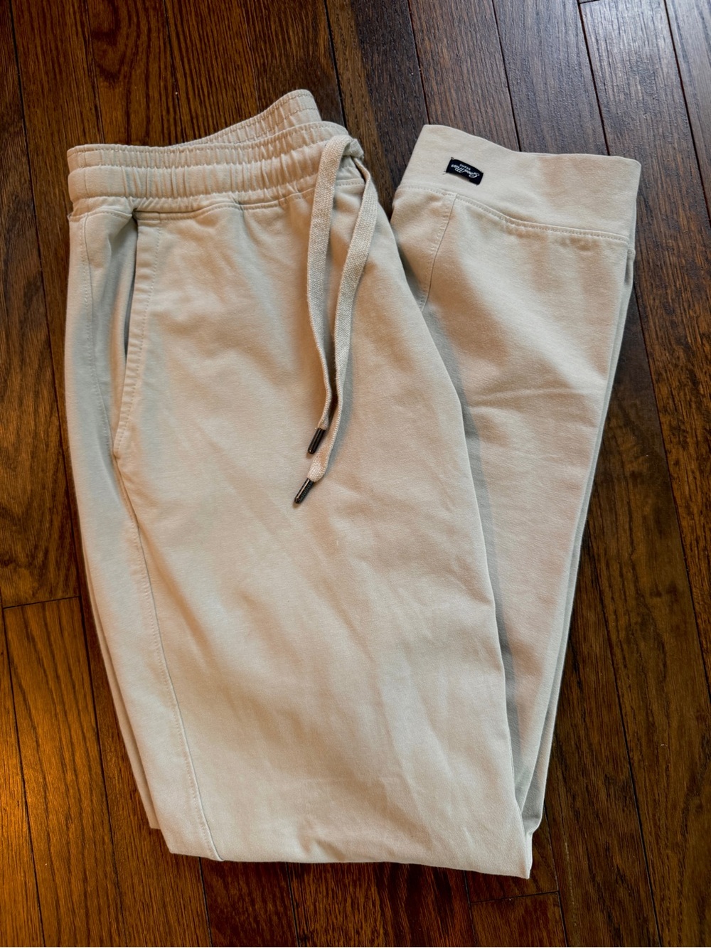 Good Man Tan Flex Pro Stretch Cotton Joggers. Sz M. Great Condition. Ret $128.